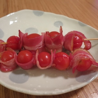 簡単おつまみ！居酒屋風 トマト＆ベーコン串♪